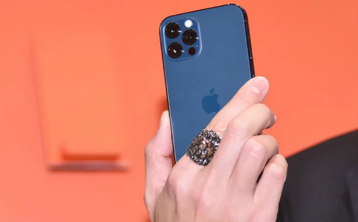 辰溪苹果手机维修分享iPhone12系列重启方法教程 